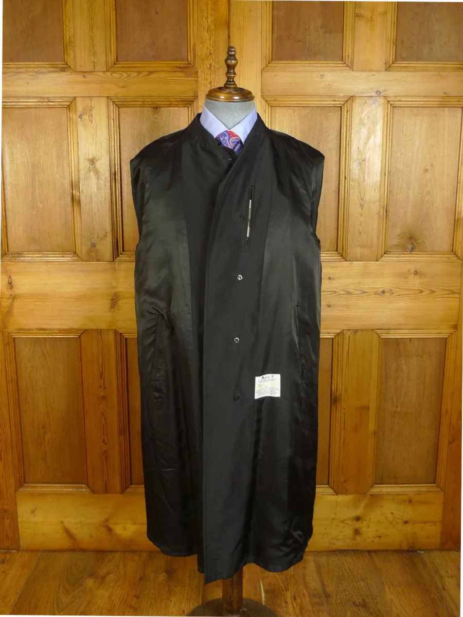 24/0893 vintage aquascutum 100% silk black raglan sleeve raincoat mac 41-42