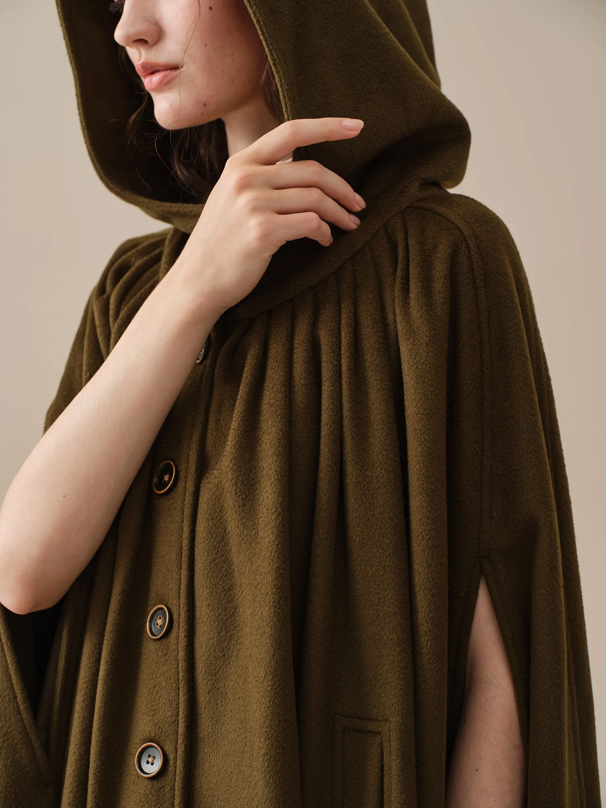 ARIEL 14 | HOODED WOOL CLOAK COAT