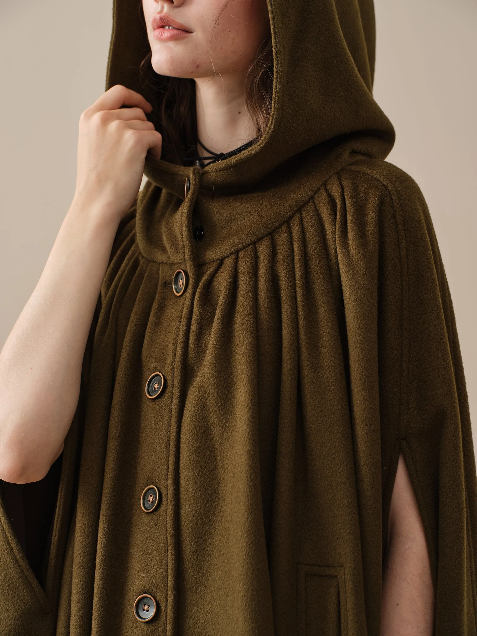 ARIEL 14 | HOODED WOOL CLOAK COAT