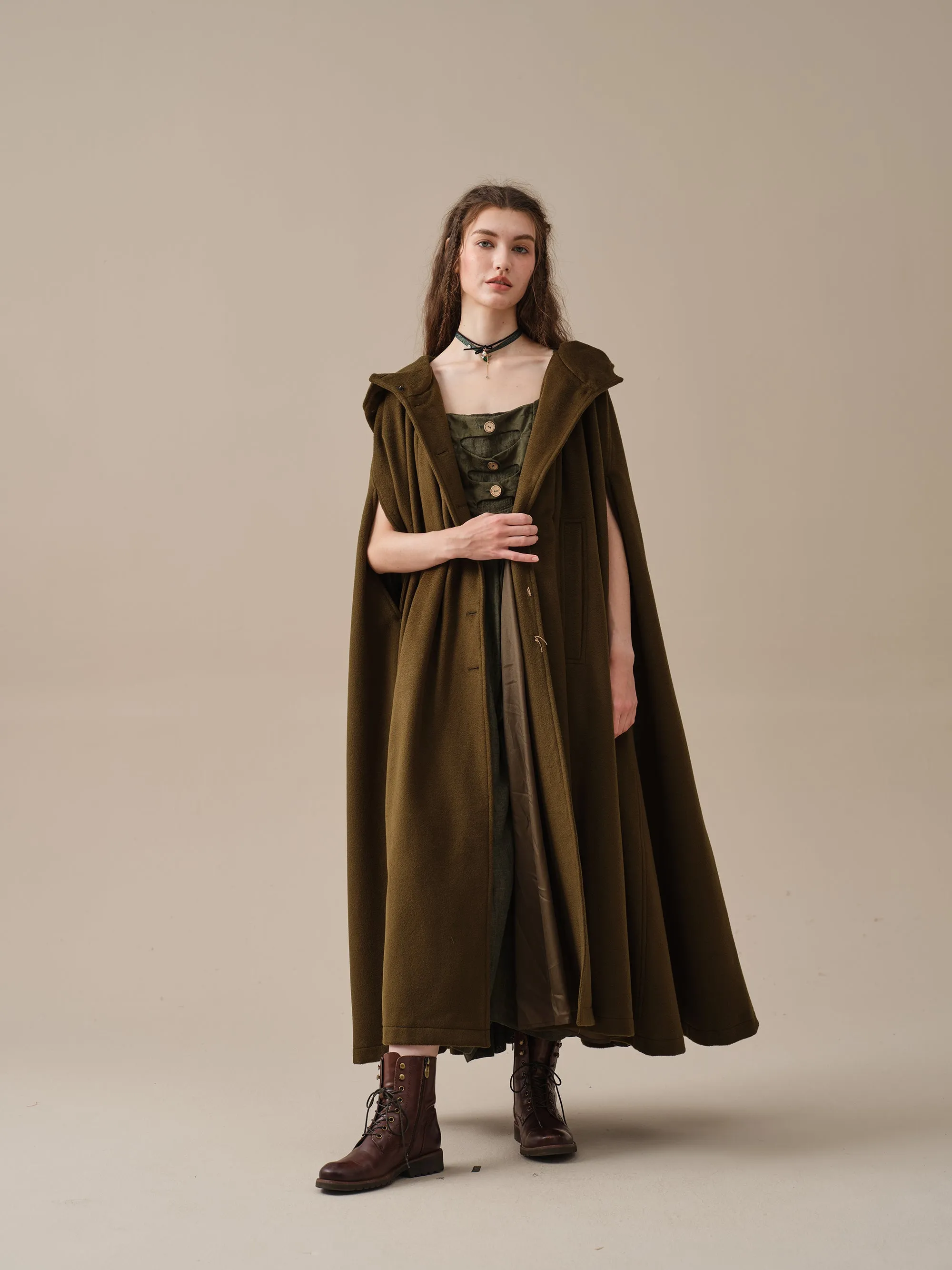 ARIEL 14 | HOODED WOOL CLOAK COAT