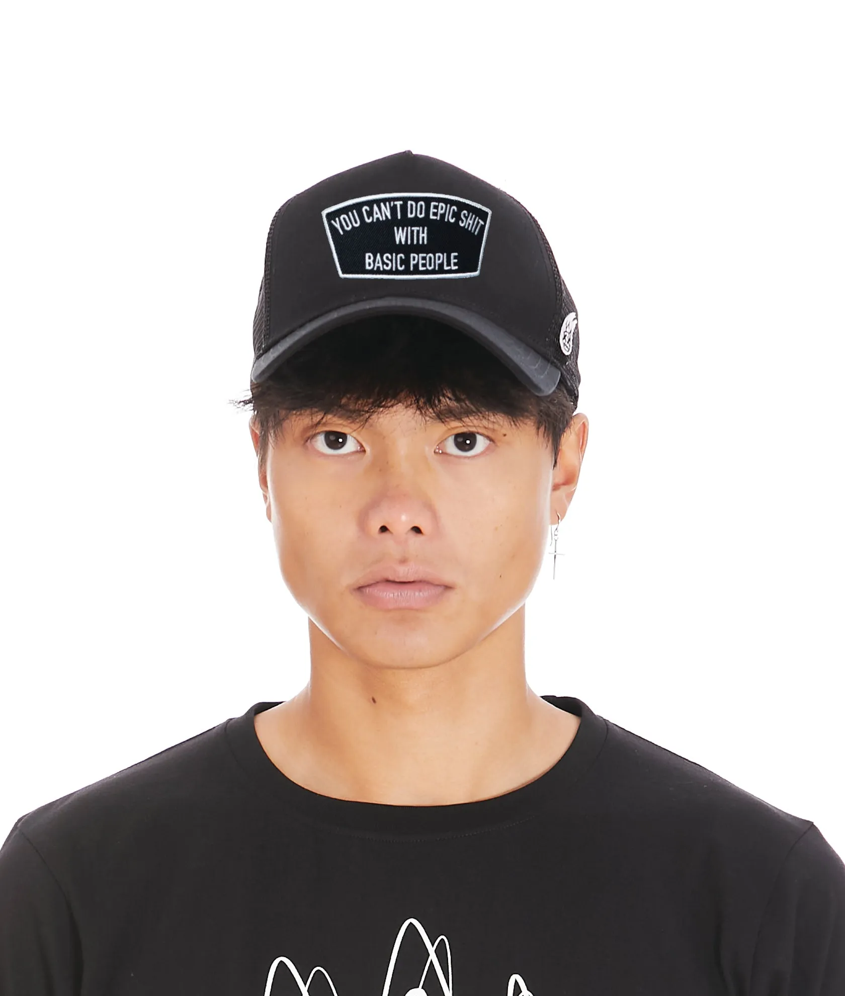 EPIC MESH TRUCKER CURVED VISOR CAP IN BLACK