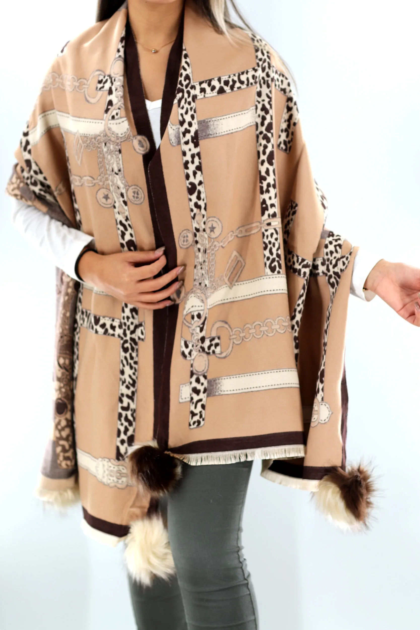 La Fiorentina | Stylized Wrap with Fox Poms - Brown/Camel