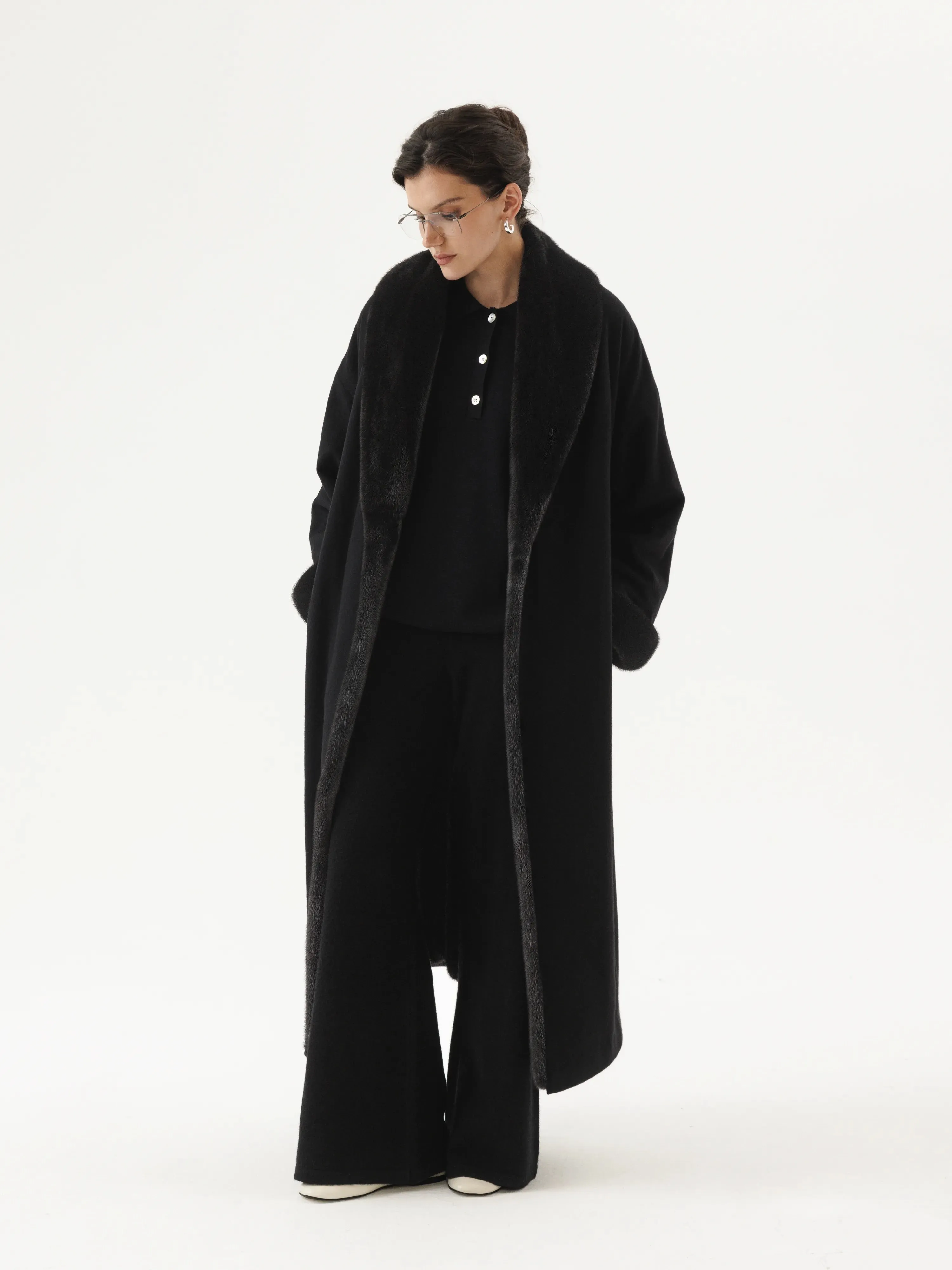 Short cashmere coat with shawl collar